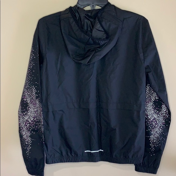 Nike Essential Water Repellent Hooded Run jacket - Picture 4 of 12